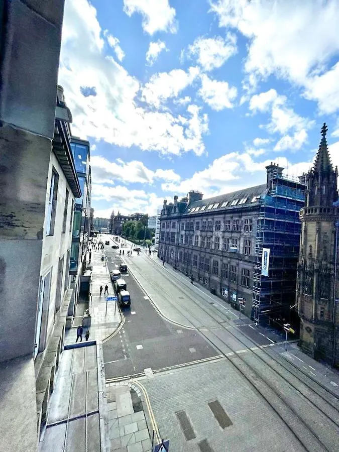 Incredible St Andrew'S Sq - 2 Bed In The Sky Apartment Edinburgh